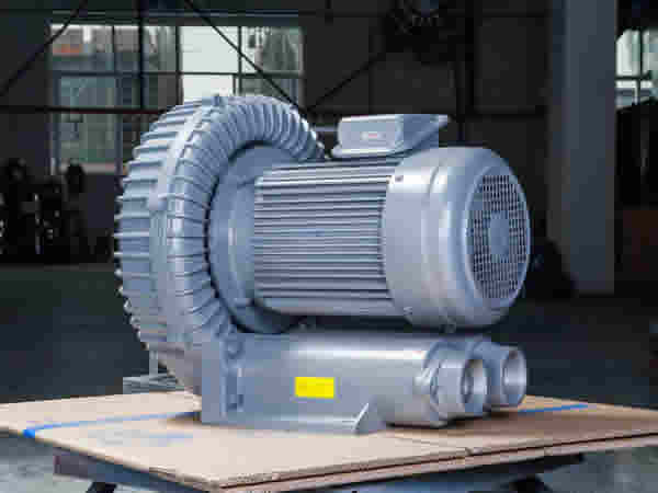 What are the characteristics of a blower?